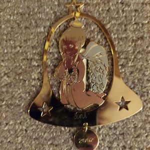 Christmas ornament has Lori 2002 engraved
